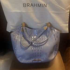 Brahmin Large Handbag NWOT. Magnetic closure on top and large back pocket.